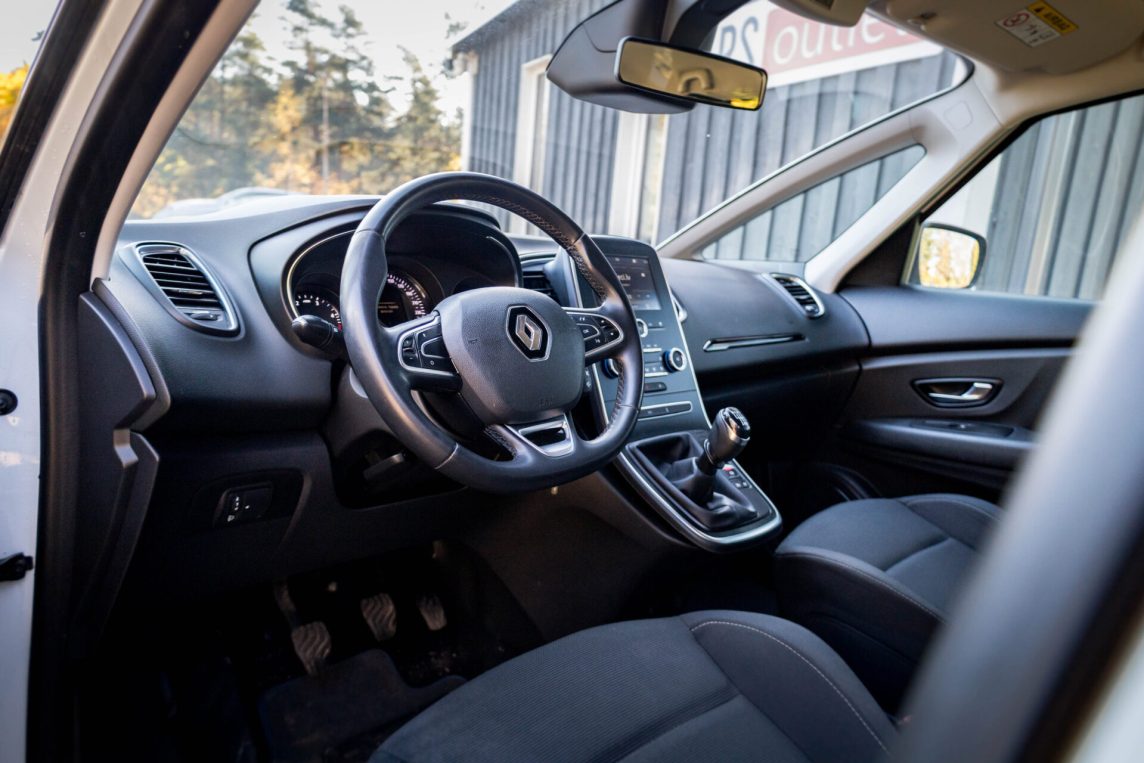 RENAULT SCENIC