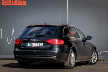 AUDI A4 AVANT