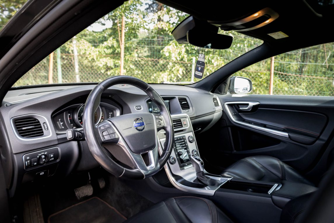 VOLVO V60