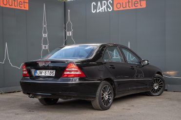 MERCEDES BENZ C 200