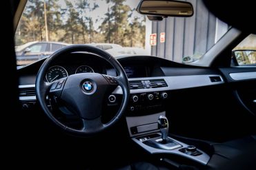 BMW 525