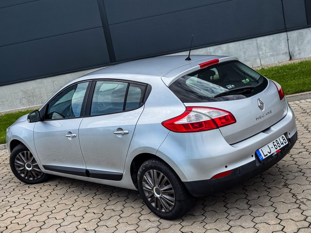 RENAULT MEGANE