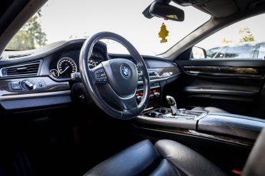 BMW 730