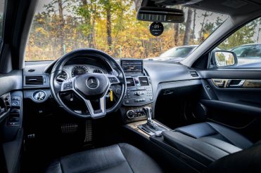 MERCEDES BENZ C320