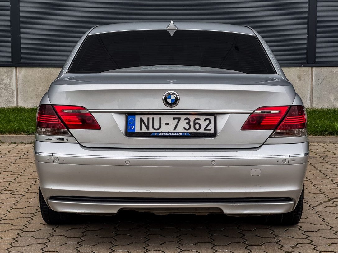 BMW 730