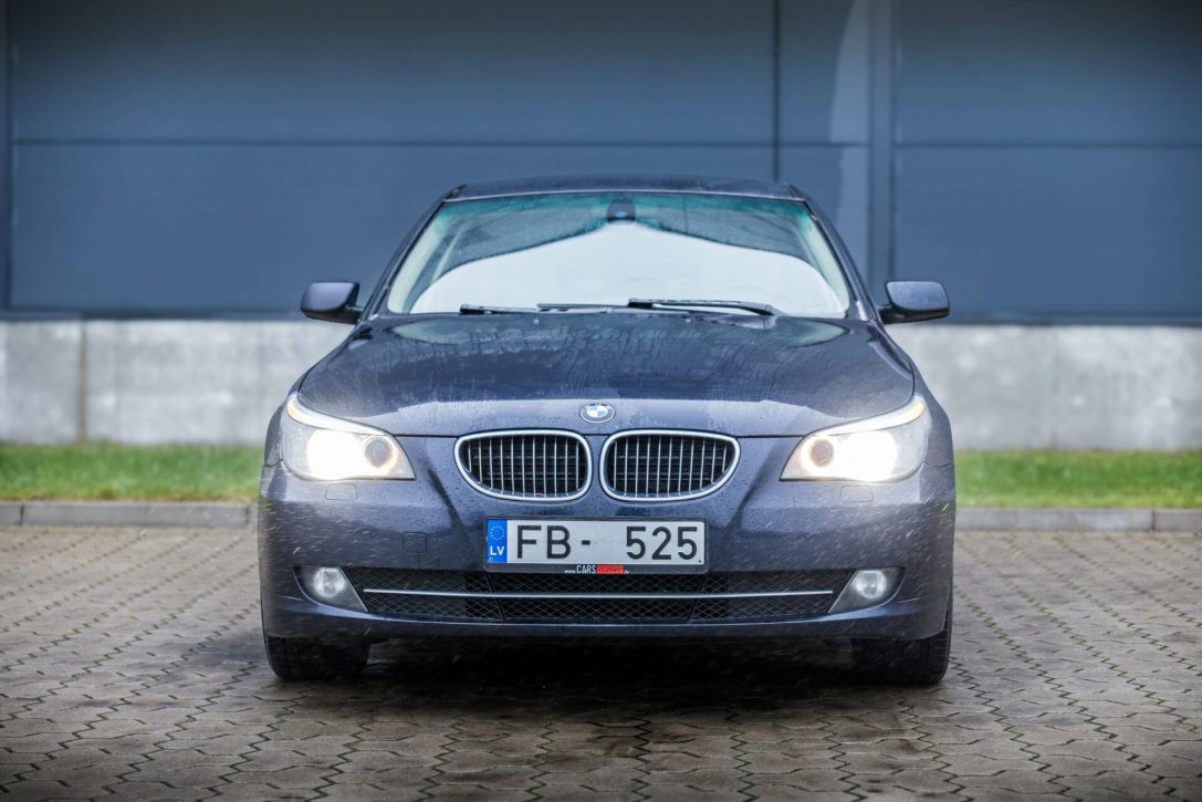 BMW 523