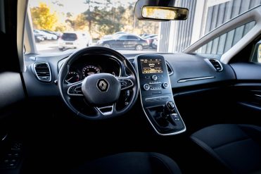 RENAULT SCENIC