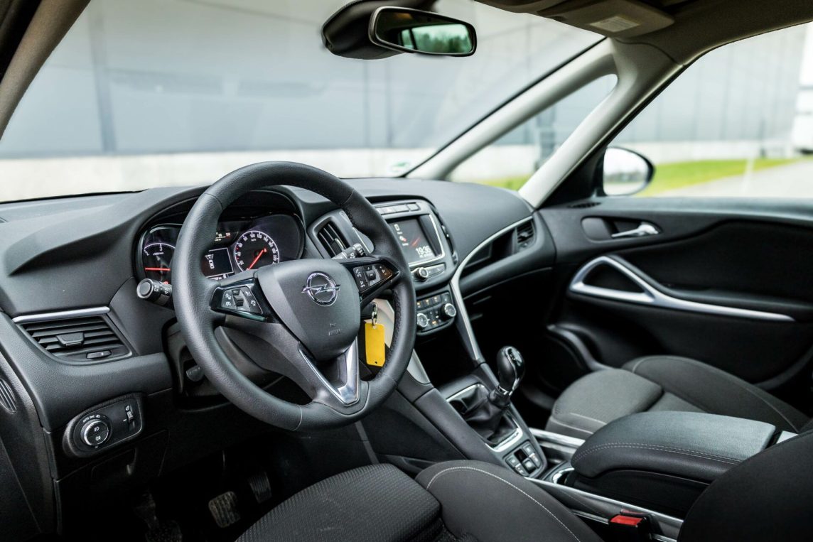 OPEL ZAFIRA TOURER