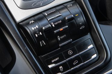 PORSCHE CAYENNE TURBO S