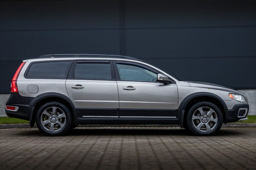 VOLVO XC70