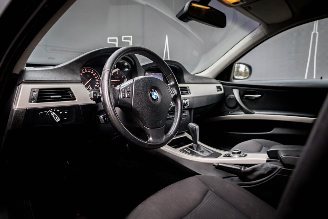 BMW 320