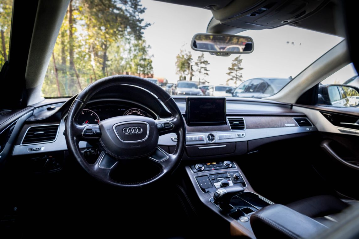AUDI A8