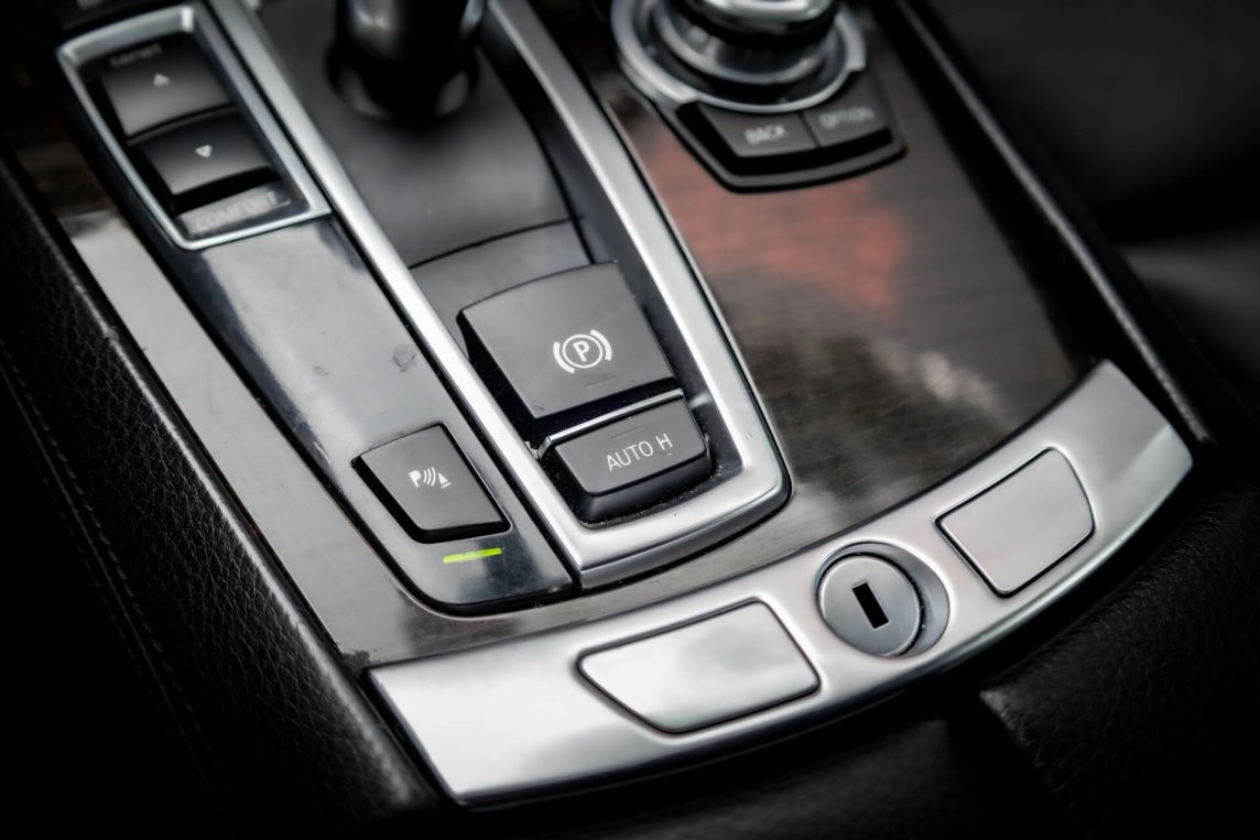 BMW 730