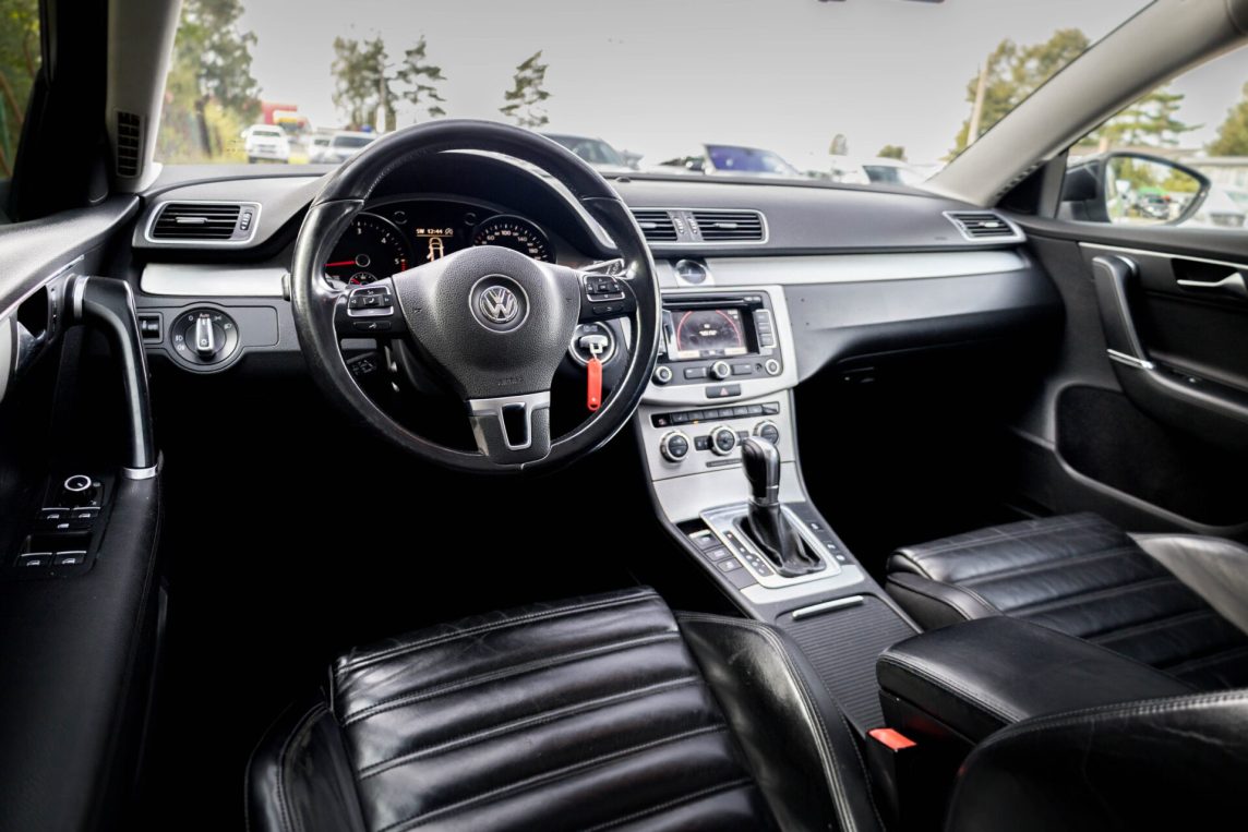 VW PASSAT