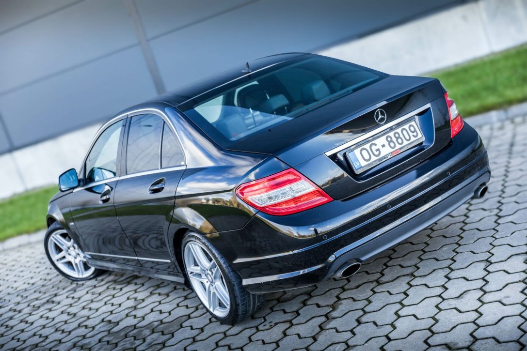 MERCEDES BENZ C250