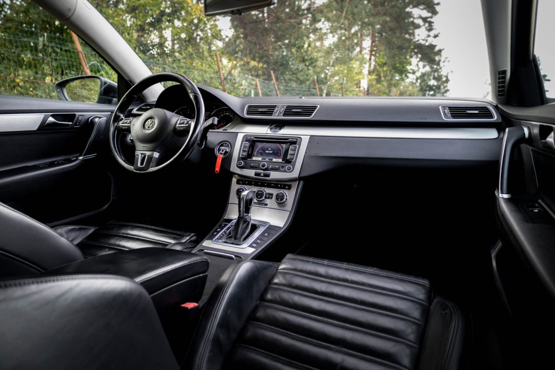 VW PASSAT