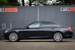 BMW 730