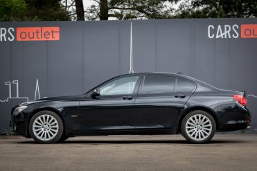 BMW 730
