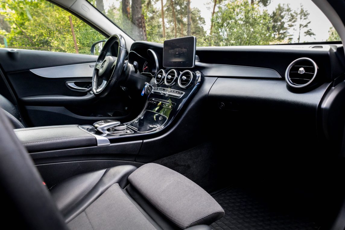 MERCEDES BENZ C 220 D