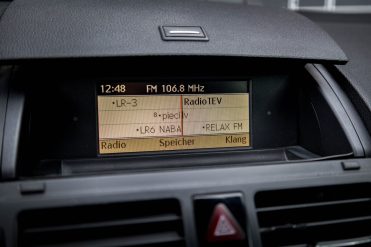 MERCEDES BENZ C220