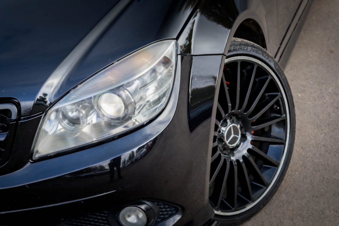 MERCEDES BENZ C320