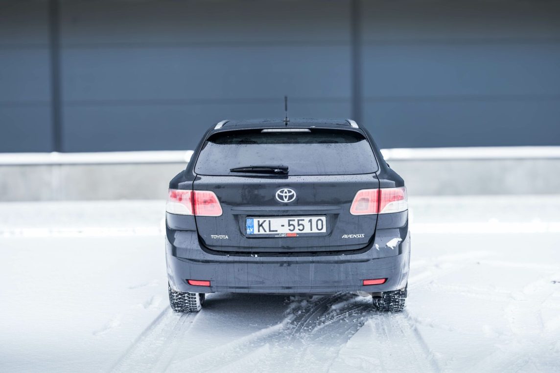 TOYOTA AVENSIS
