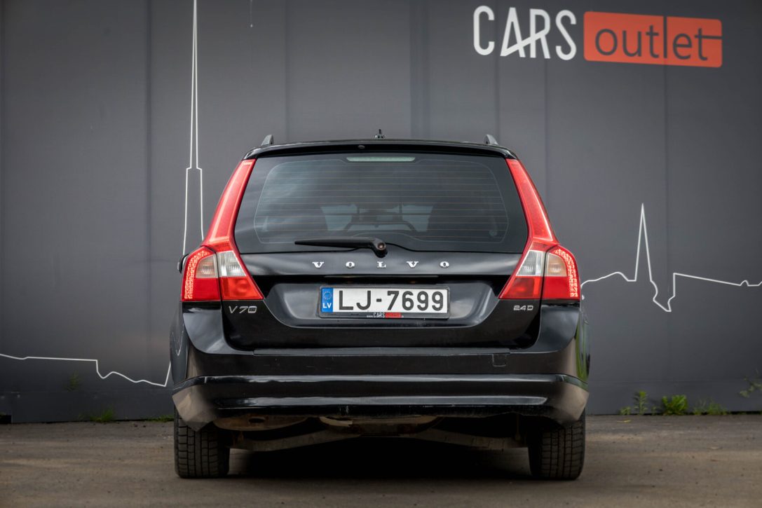 VOLVO V70