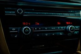 BMW 730