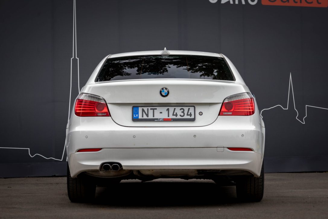 BMW 525