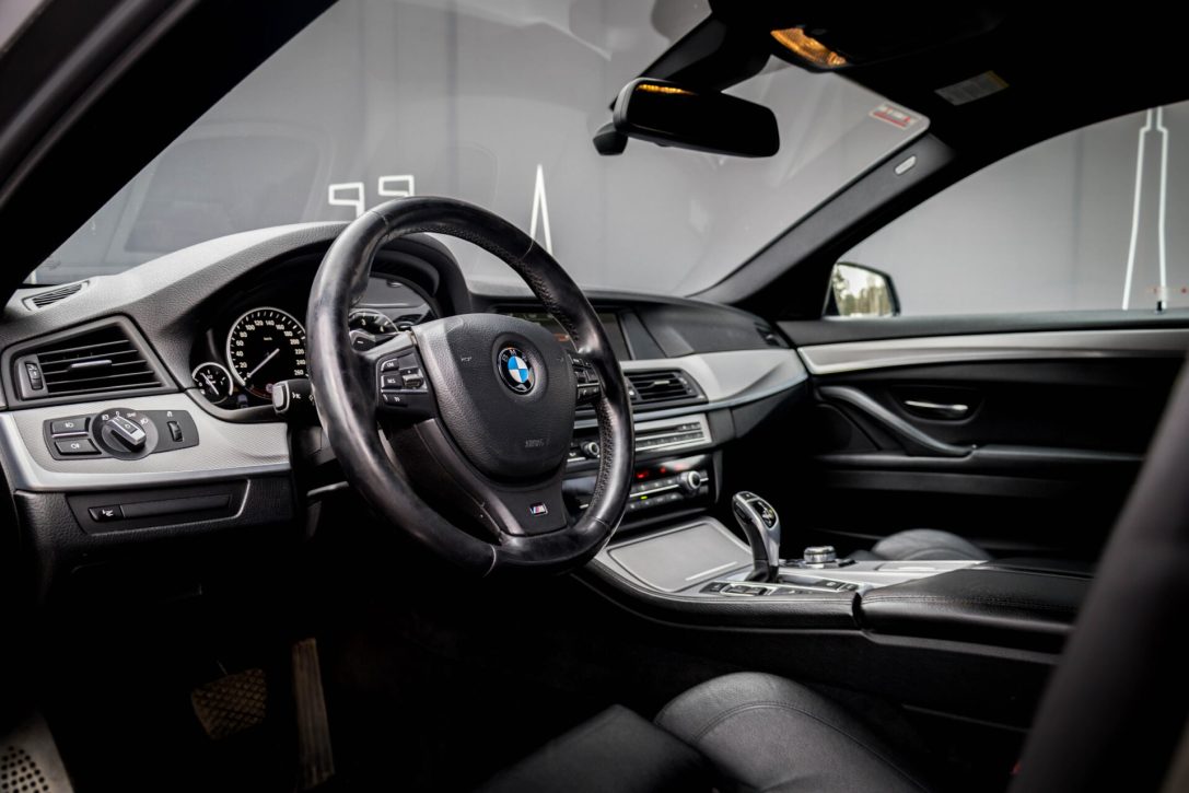 BMW 525
