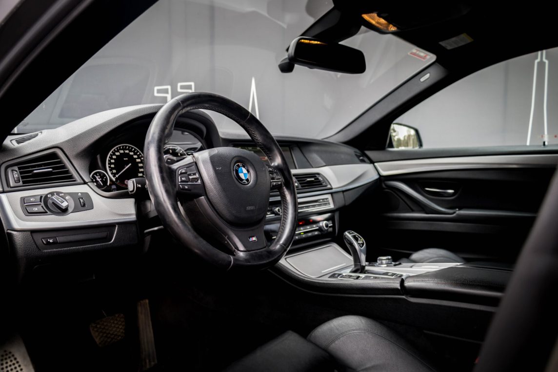 BMW 525