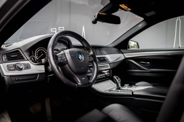 BMW 525