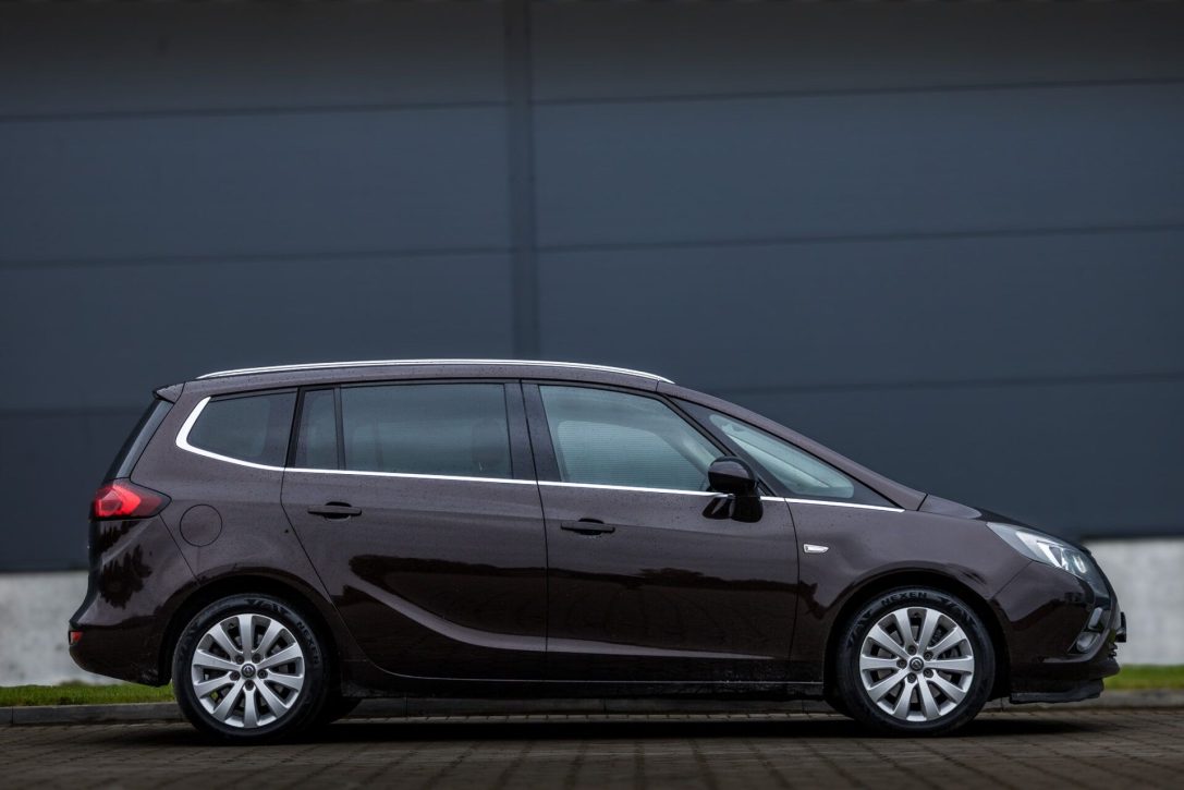 OPEL ZAFIRA TOURER