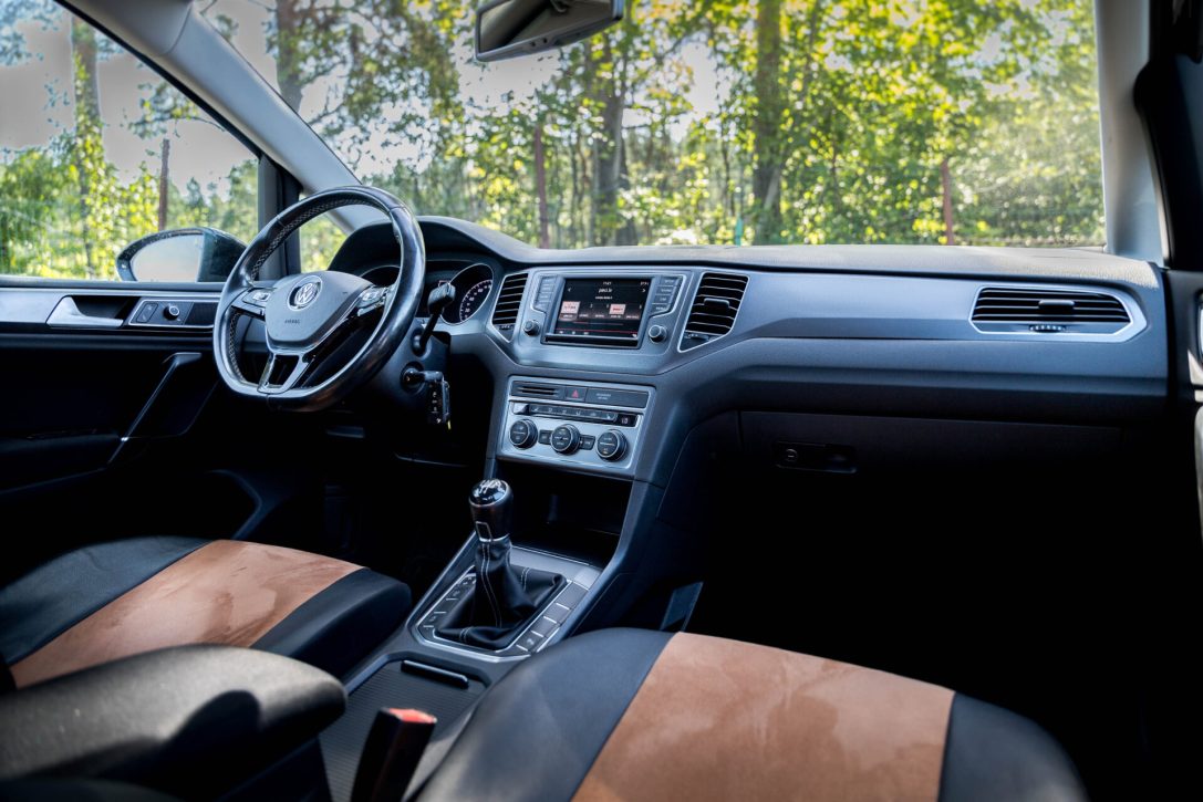 VW GOLF SPORTSVAN