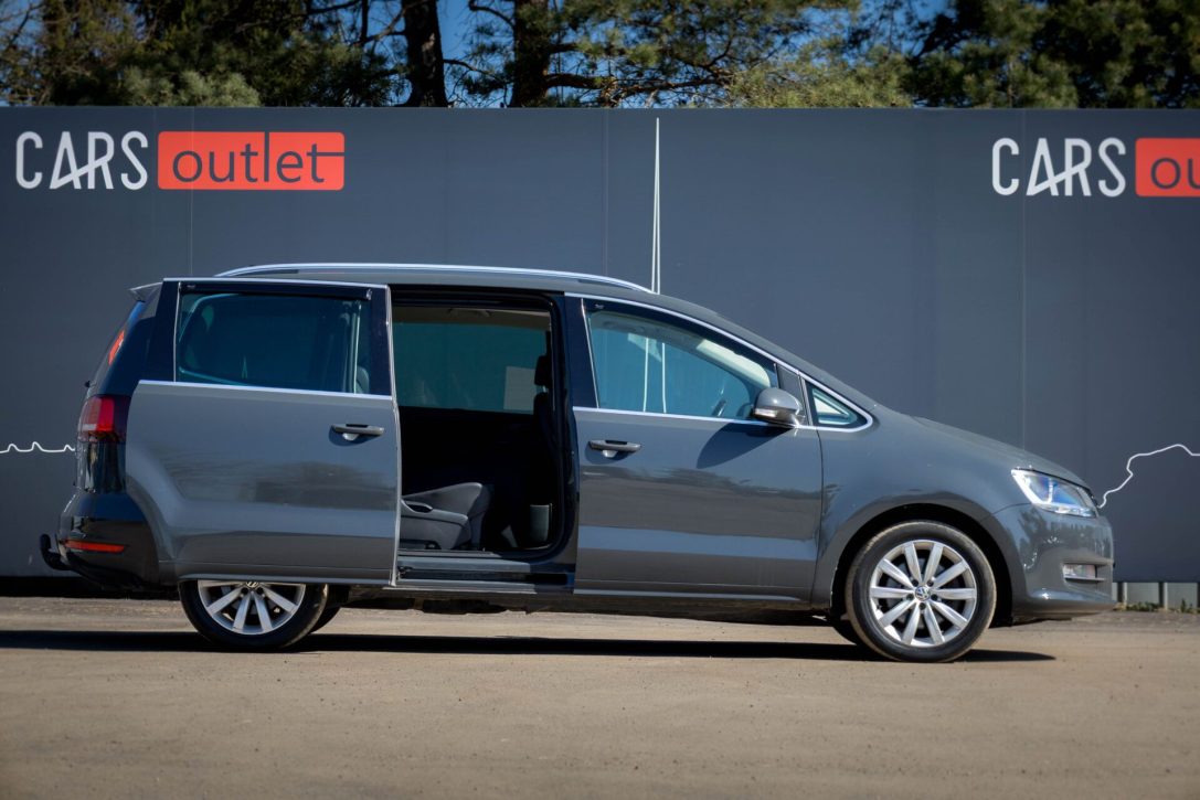 VW SHARAN