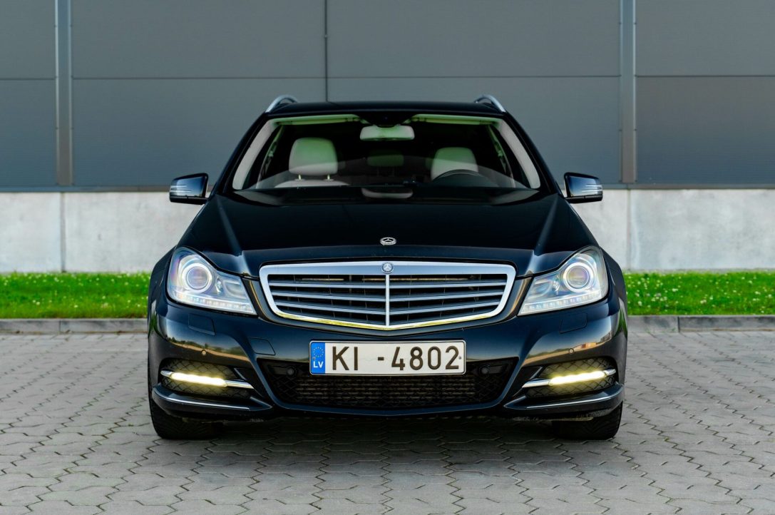 MERCEDES BENZ C220 CDI