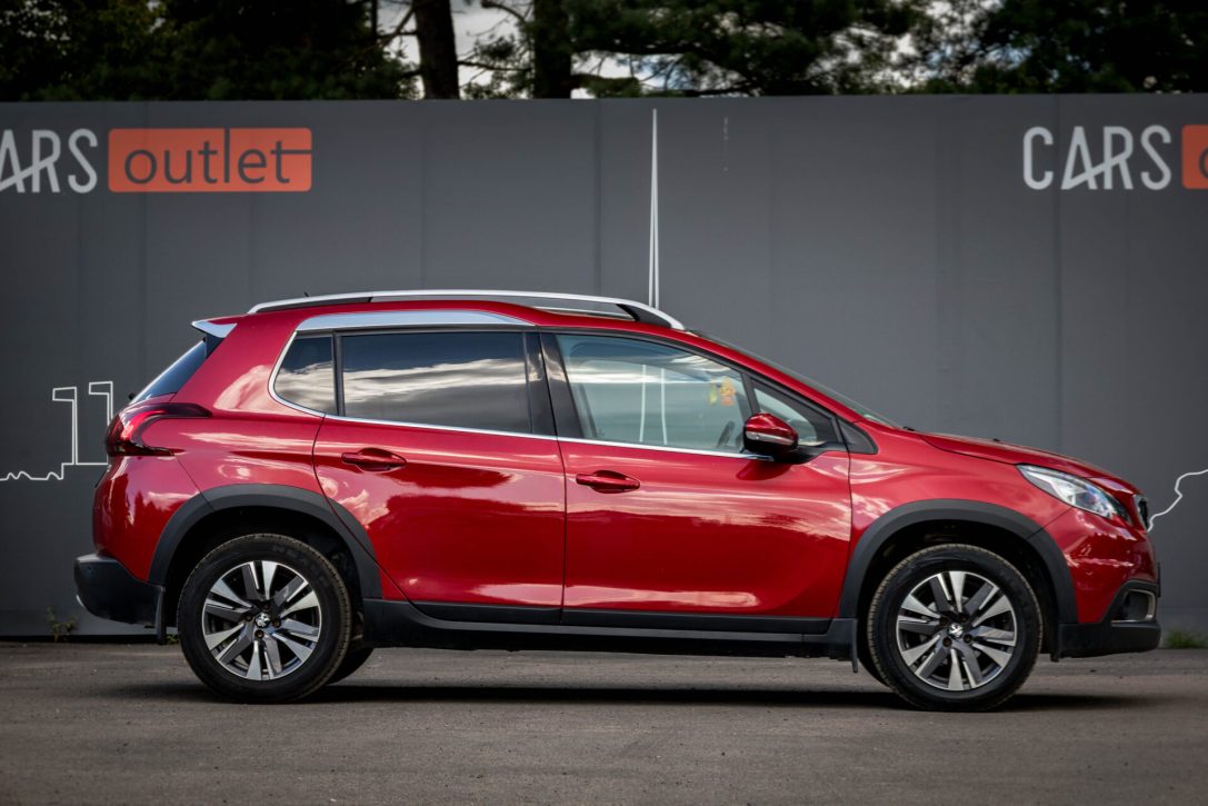 PEUGEOT 2008