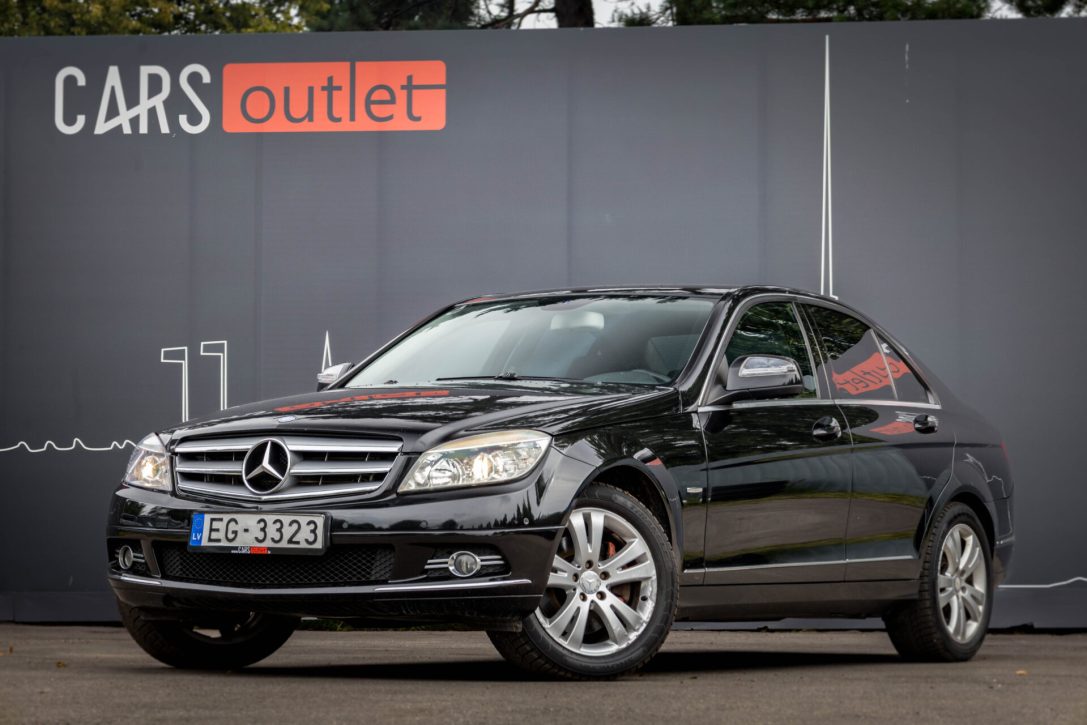MERCEDES BENZ C320