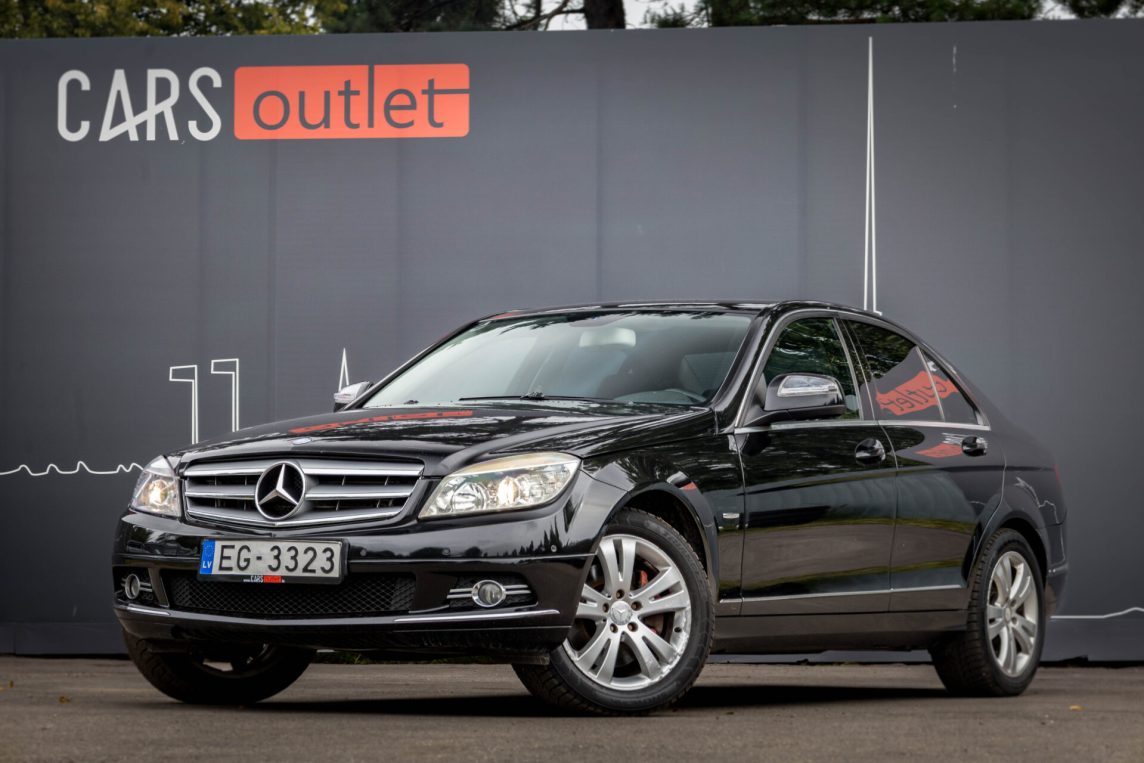 MERCEDES BENZ C320