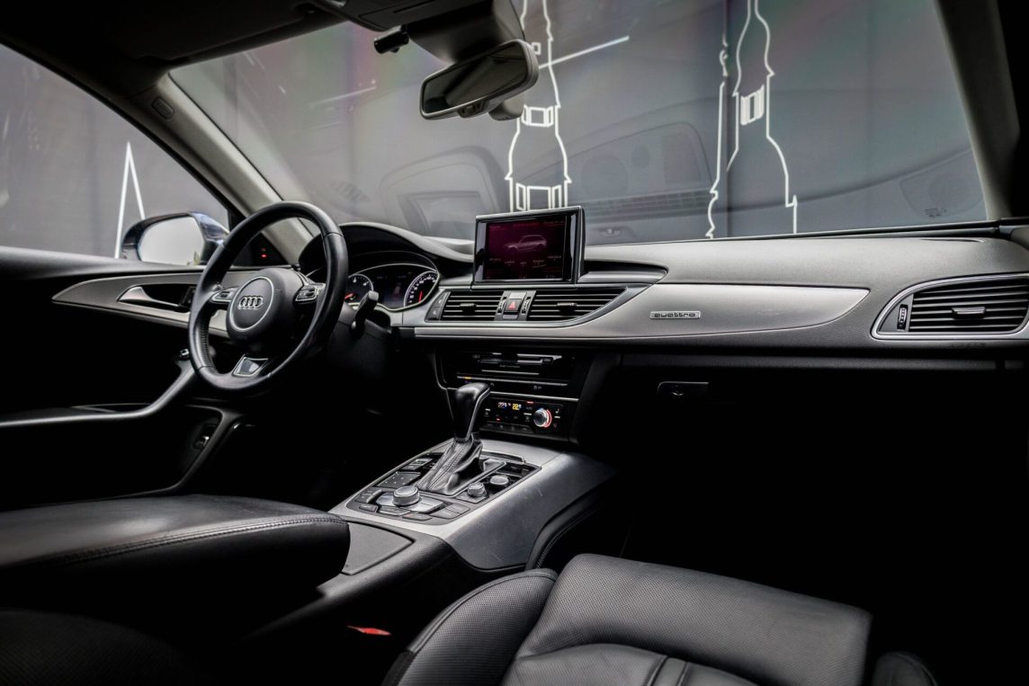 AUDI A6 AVANT
