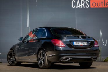 MERCEDES BENZ C220