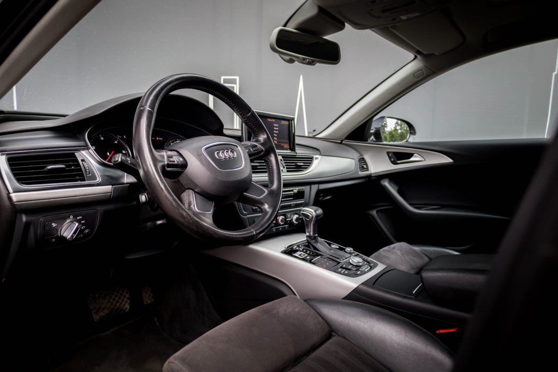 AUDI A6 LIMOUSINE