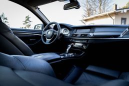 BMW 525