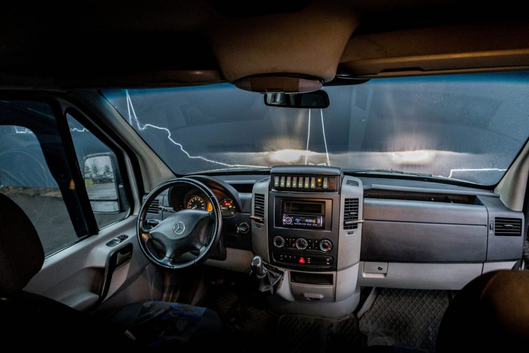 MERCEDES BENZ SPRINTER 318