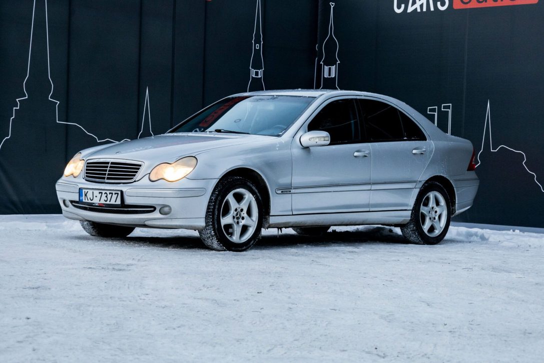 MERCEDES BENZ C 180