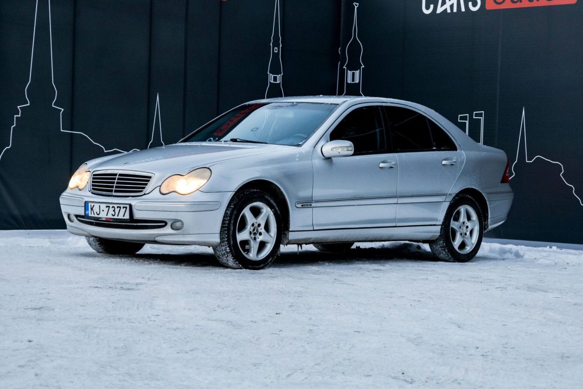 MERCEDES BENZ C 180