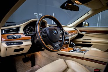 BMW 740