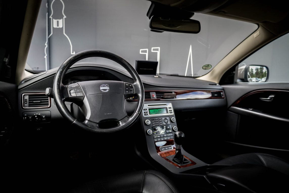 VOLVO XC70