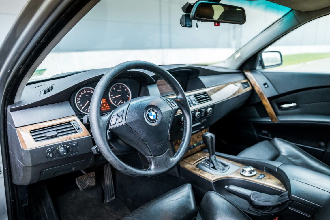BMW 530