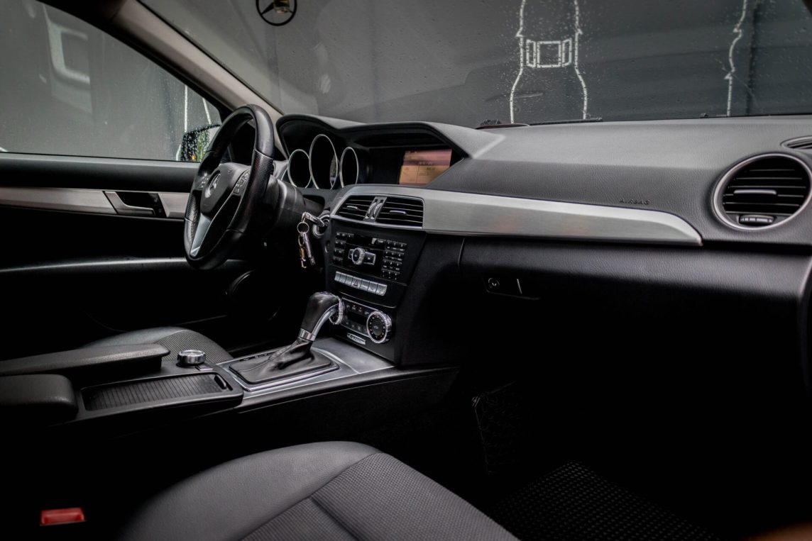 MERCEDES BENZ C 300